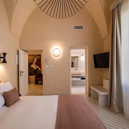 Palazzo Paisiello - Luxury 4* 레체